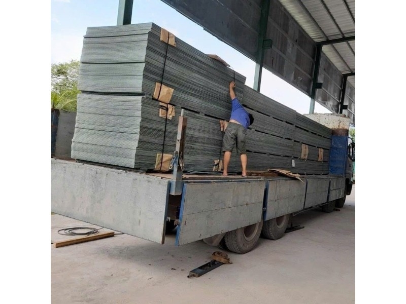 Báo giá tấm cốp pha nhựa 2026: giá theo độ dày và cách tính đúng