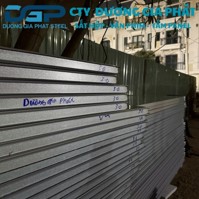 Cung Cấp 500 Mét Vuông Panel Dày 50cm Tôn 3 Dem Cho Dự Án Xây Dựng Văn Phòng Làm Việc